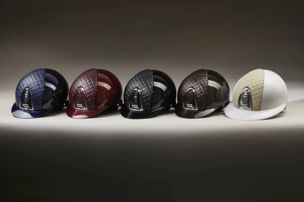 Czapka do jazdy konnej jak się nazywa? Poznaj różnice między nimi