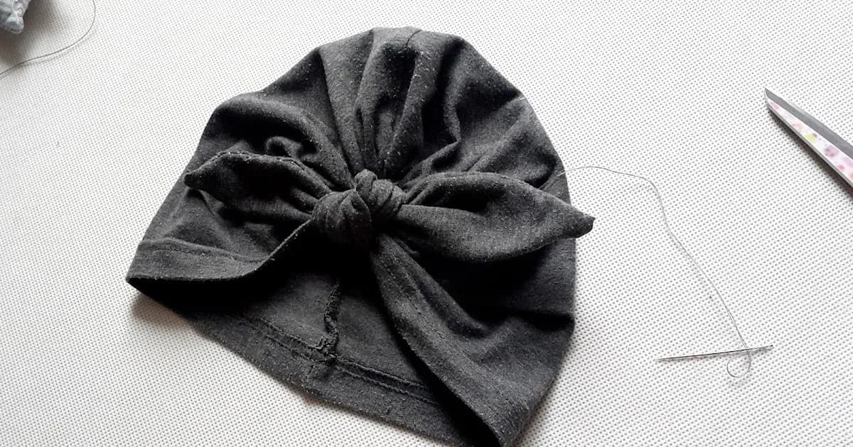 Jak uszyć czapkę turban z kokardą - proste kroki i porady
